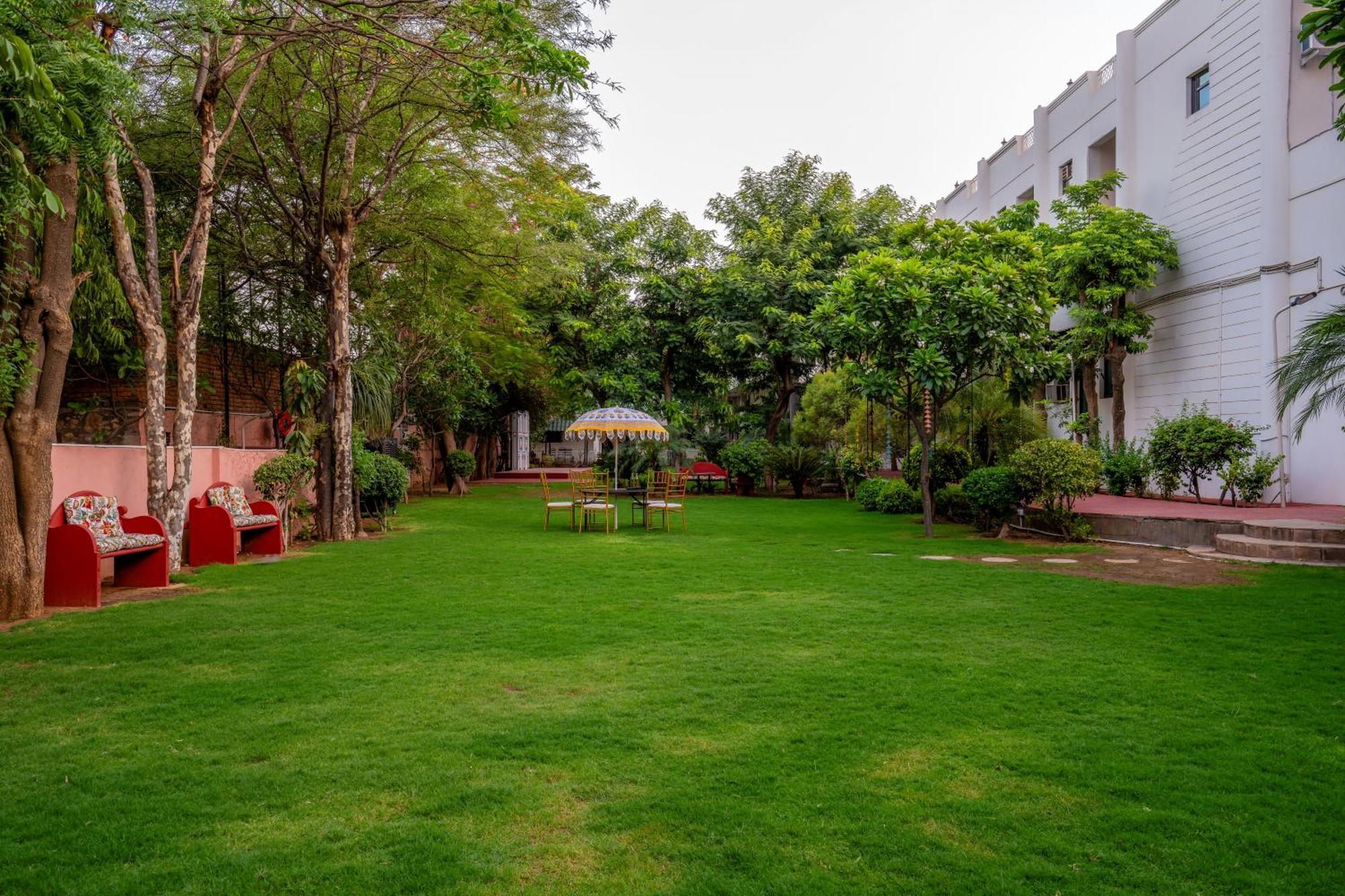 Villa Nine Palms à Jaipur Extérieur photo