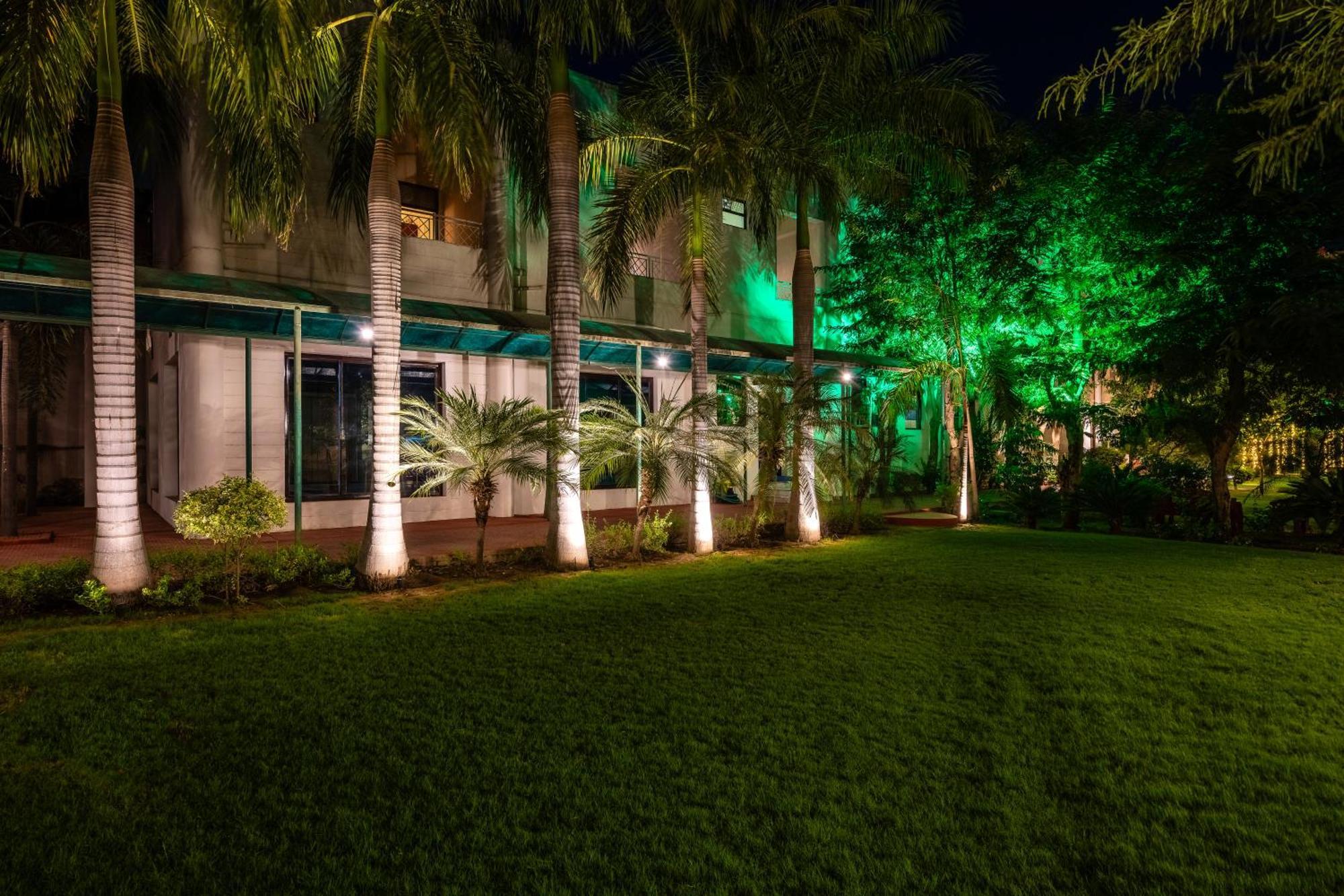 Villa Nine Palms à Jaipur Extérieur photo